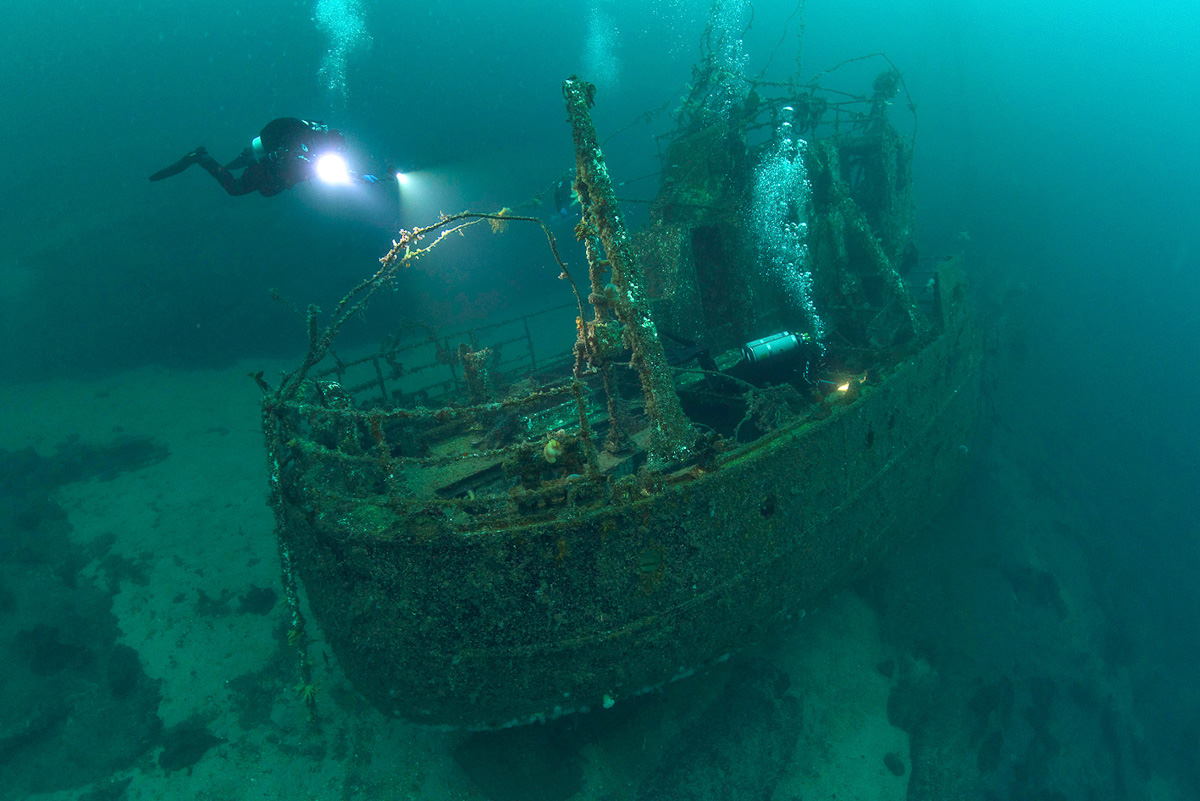 Wreckdiving